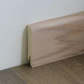 Плінтус дерев'яний D020050 Oak 70мм Pedross